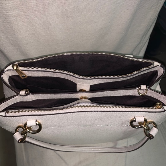 Coach Christie Carryall in Crossgrain Leather - Picture 5 of 11